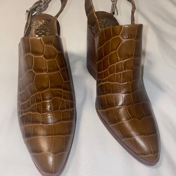 Vince Camuto Chemine Clog Mules - Picture 5 of 8